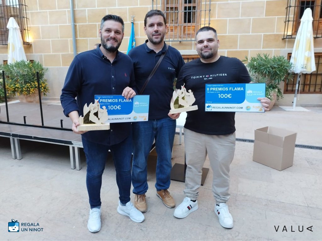 Premis-Flama-trofeus-patrocinador-regala-un-ninot