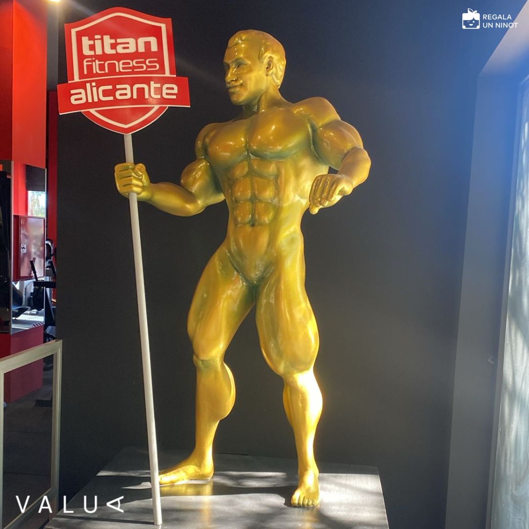 Un Mr. Olympia cisellat en porexpan