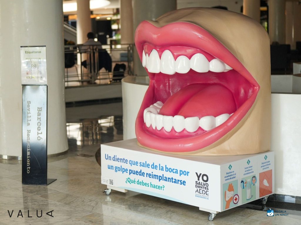 decoracion-para-el-congreso-medico-dental-sevilla-aede24-valua