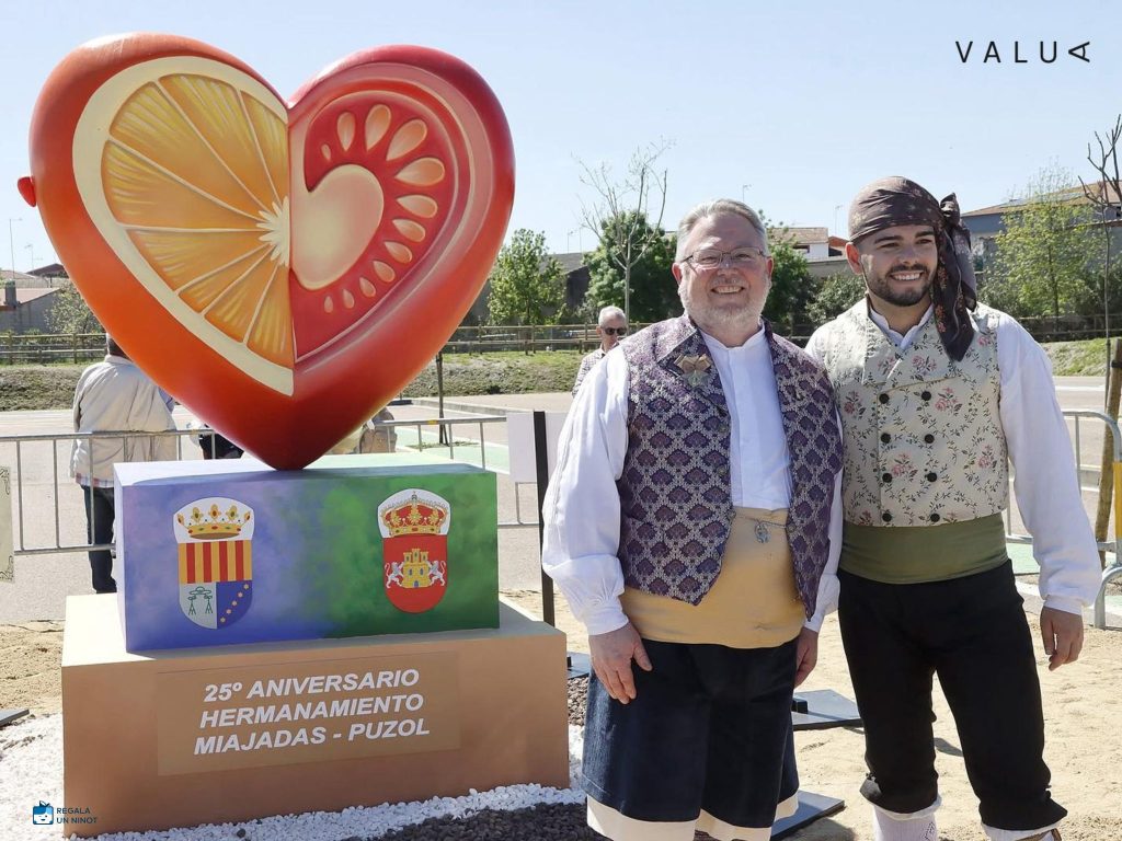 falla-decorativa-fiesta-popular-ayuntamiento-puçol-miajadas-valua